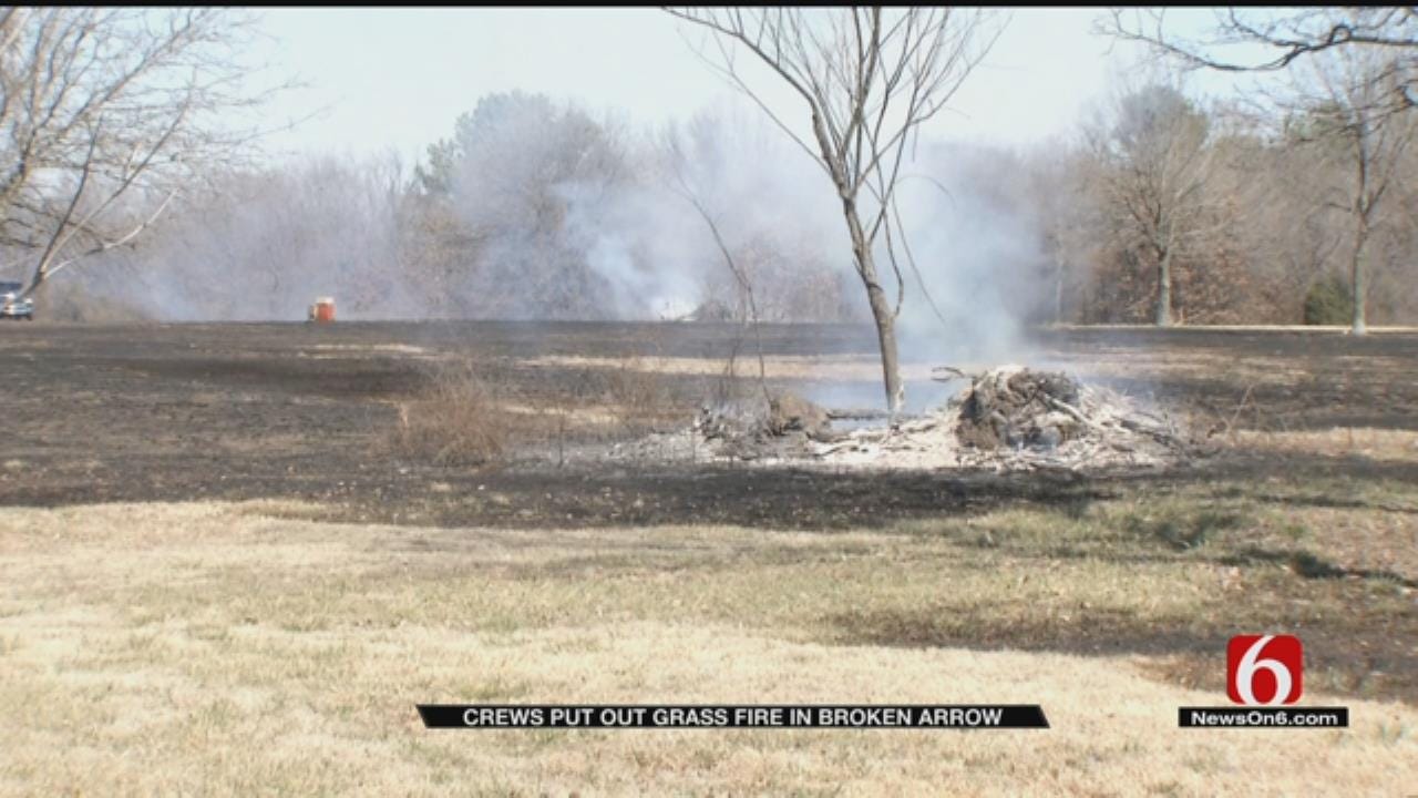 Grass Fire Burns Near Broken Arrow Homes