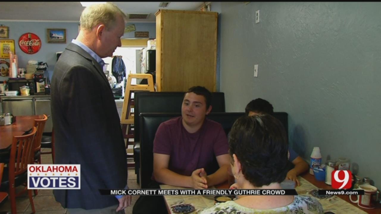 Mick Cornett Meets With Friendly Crowd At Guthrie Diner