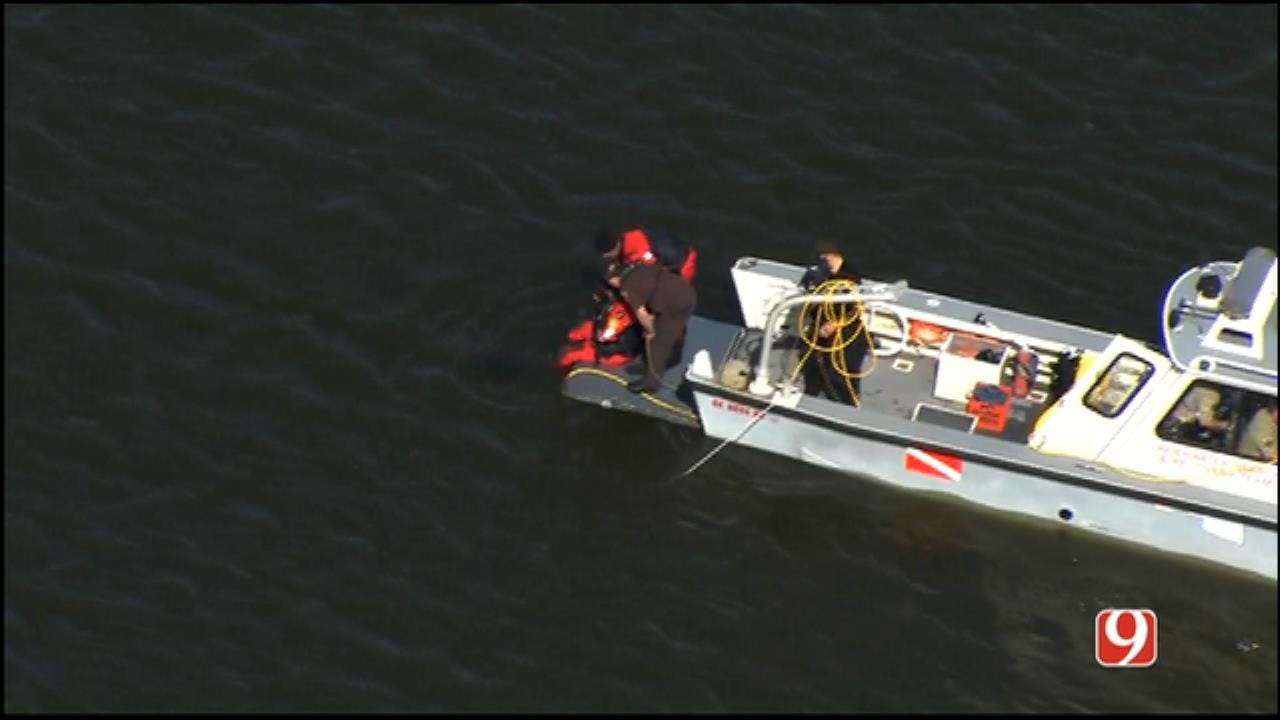 WEB EXTRA: SkyNews 9 Flies Over Dive Team Search For Drowning Victim