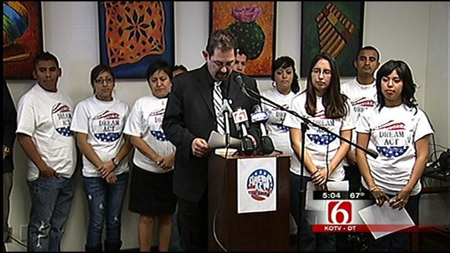 Oklahoma Students Show Support For 'Dream Act'
