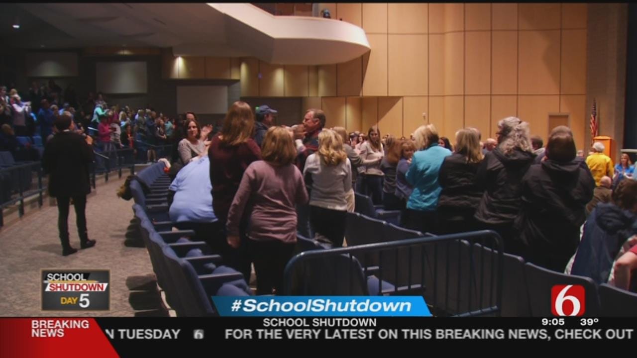 Bartlesville Schools To Continue Walkout Monday