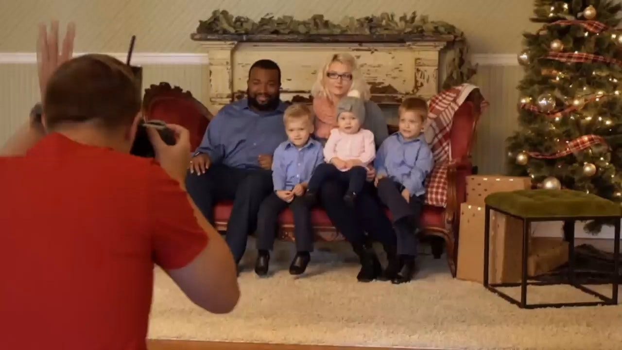 Virginia Photographer Offers Families A Priceless Holiday Gift