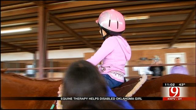 OK Mother, Trainer Provides Free Horse Therapy For Special Needs Children