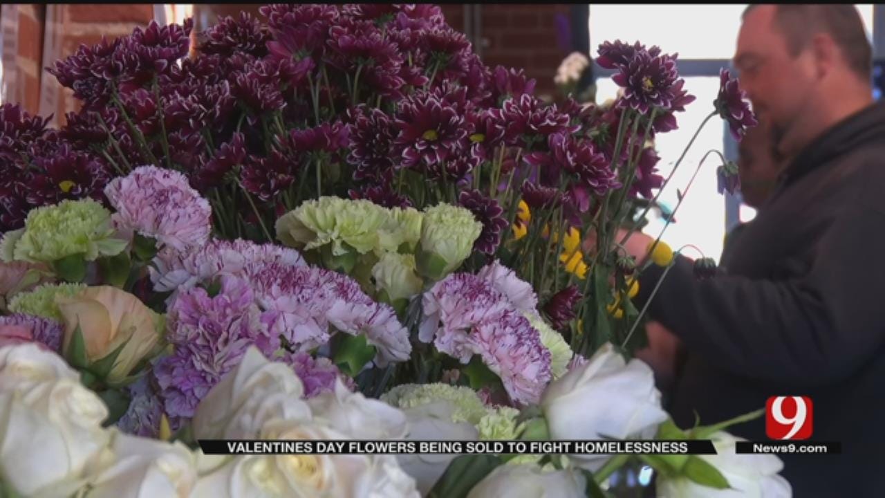 Curbside Chronicle Vendors Sell Bouquets For Valentine’s Day