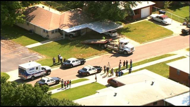 SkyNews 9: Car Crashes Into Southwest OKC Home