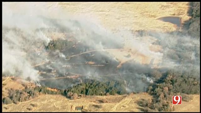Grass Fire Burns Near Homes In Lincoln County