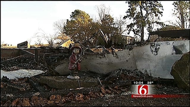 Claremore Family Loses Home In Early Morning Fire