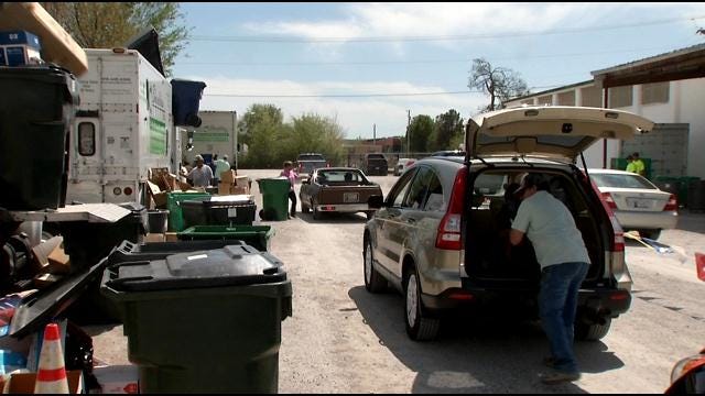 Tulsans Line Up To Shred Documents In Fight Against ID Theft