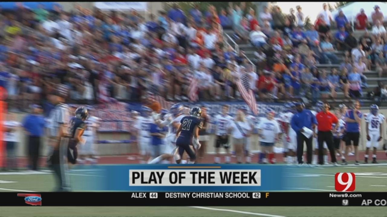 Play Of The Week: Moore Lions