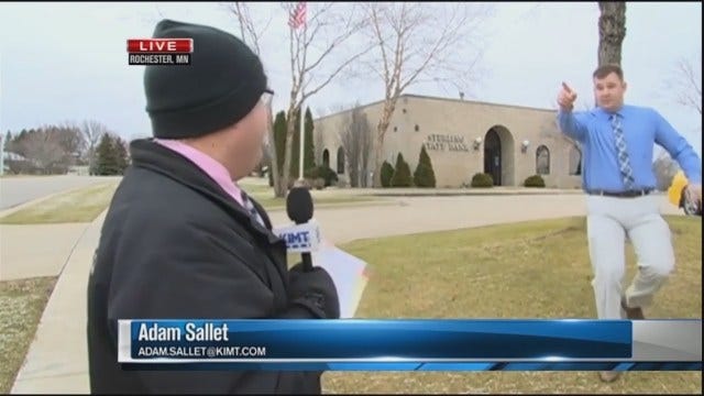Bank Employee Interrupts Live Report To Point Out Suspected Minnesota Bank Robber