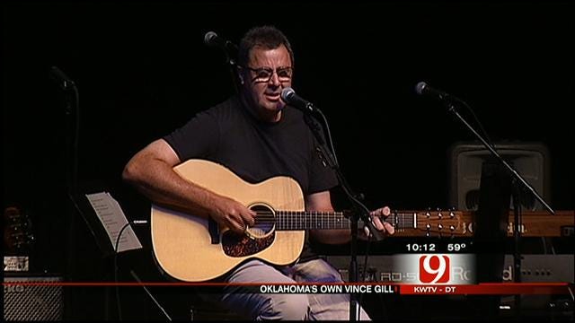 News 9's Amanda Taylor Chats With Country Music Superstar Vince Gill