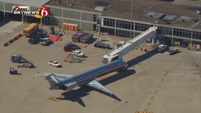 Tulsa Int'l Airport Officials Hold Meeting To Discuss Ebola, Travelers