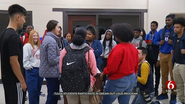 Community Leaders Help Tulsa Students 'Dream Out Loud'