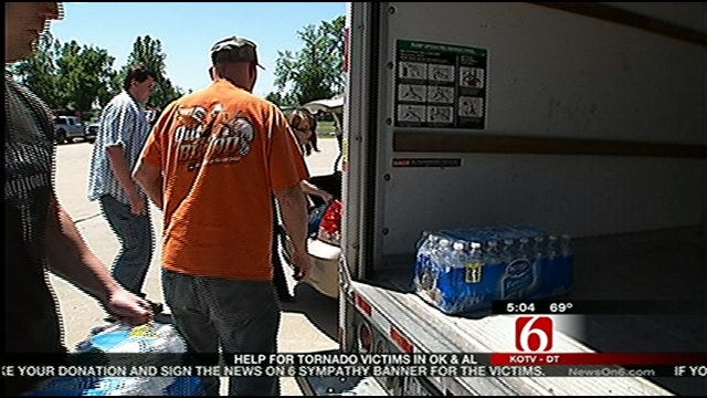 Oklahomans Helping With Tornado Relief