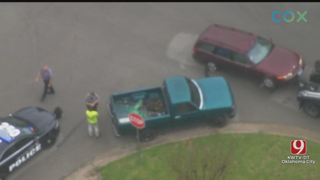 WATCH: Bob Mill SkyNews 9 Flies Over Suspect's Arrest After Chase