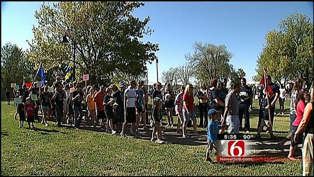 Thousands Pack Tulsa's Union Central Pack For Annual 'Buddy Walk'
