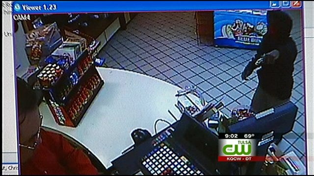 Police Looking For Young Teen Who Robbed Tulsa Convenience Store