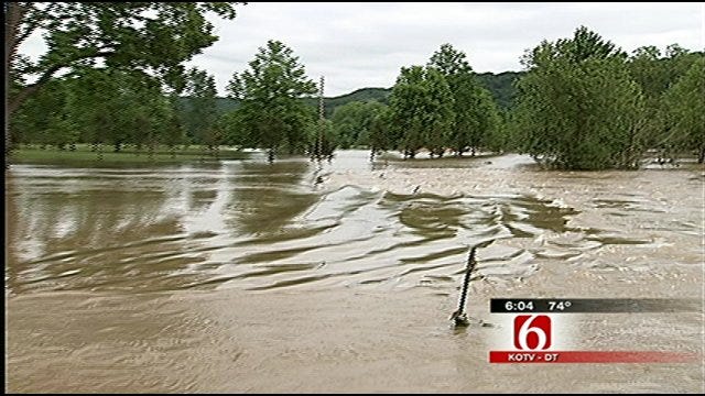 Illinois River Flooding Washes Out Holiday Weekend Plans
