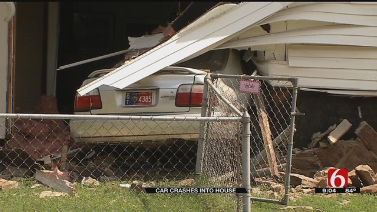 Man Drives Through Owasso Home During Police Chase