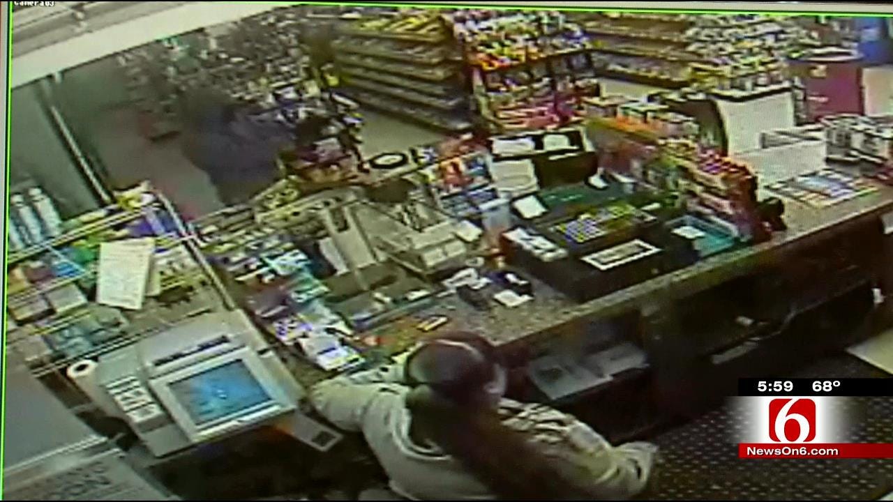 Video Shows Muskogee 'Hero' Customer Shot By Robber