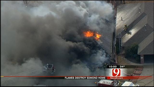 Woman Escapes Edmond House Fire