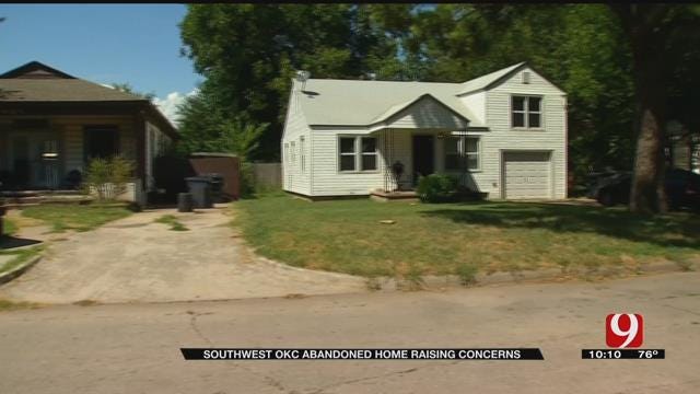 Abandoned Home In SW OKC Raises Concerns Among Neighbors