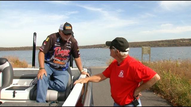 Professional Fisherman Tommy Biffle Goes Fishin' With Faurot