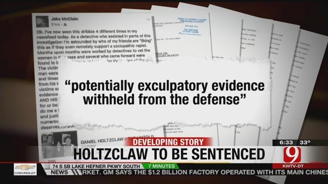 Holtzclaw's Attorney Files Motion For New Trial