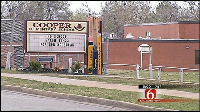 Tulsa School Police, Tulsa Police Investigate Recent Attempted Abductions