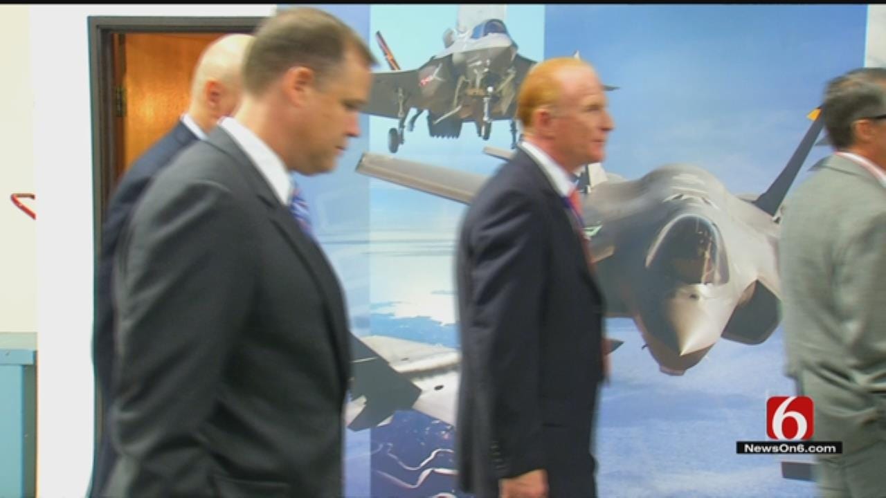Tulsa Firm Shows Off Electronics It Builds For F-35 Fighter Jet