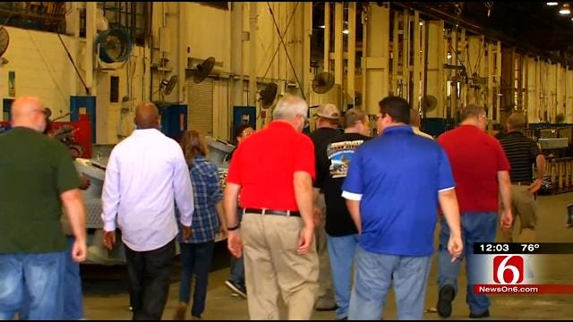 Tulsa Teachers Get Lesson In Manufacturing At Port Of Catoosa