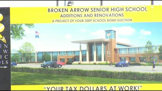 Broken Arrow High School Celebrates Topping Out Of New Building