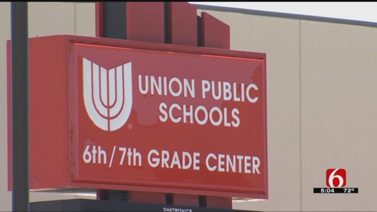 Tulsa Schools Dip Into Savings To Pay Teachers
