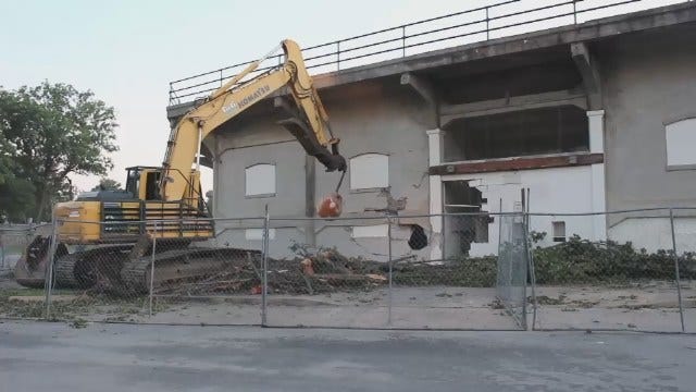 WEB EXTRA: Video Shot By Andy Taylor Of Demolition Of Shulthis Stadium
