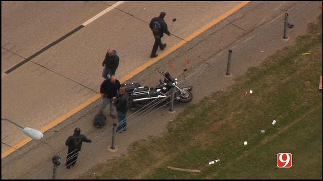 Bob Mills SkyNews 9 HD Flies Over Fatal Motorcycle Accident On I-44