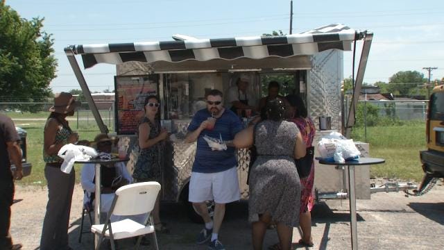 Group Brings Food Trucks To North Tulsa