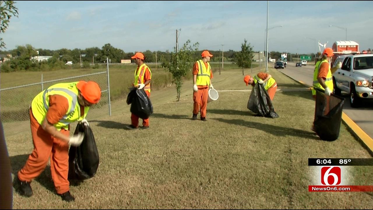 Rogers County Inmates Turn Trash To Cash For Sheriff's Department