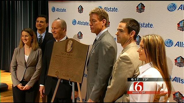 Native Oklahoman, Football Legend Troy Aikman Honored In Henryetta