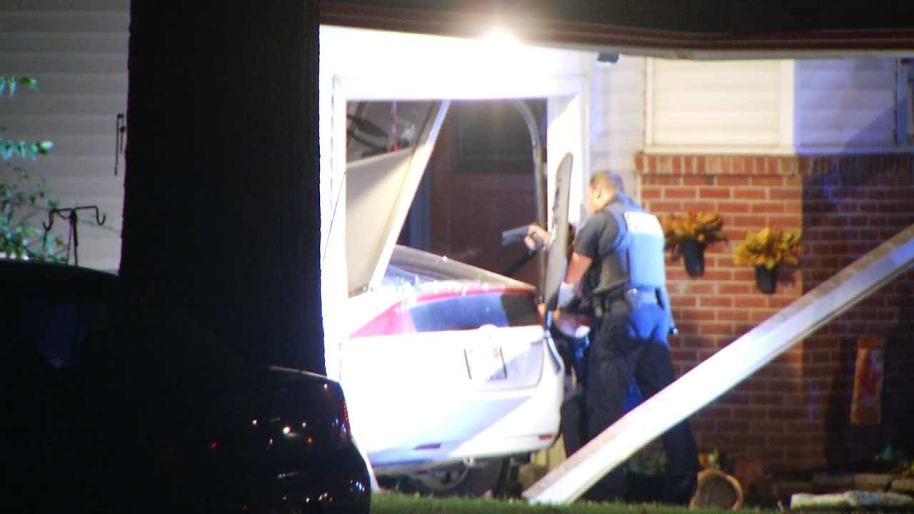 Driver In Custody After Crashing Into Tulsa Home