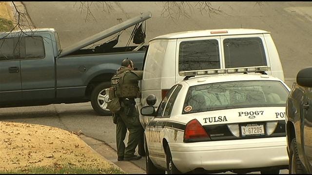 Tulsa Police Standoff Ends, Search On For Suspect