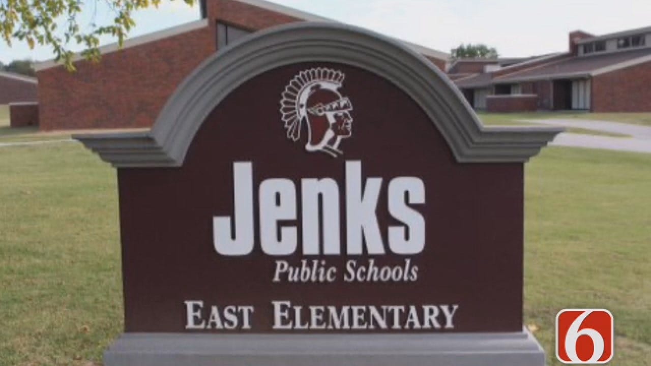 Dave Davis Reports On The First Day At Jenks Public Schools