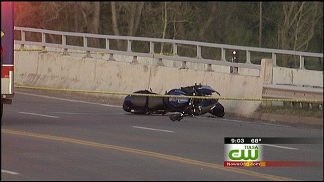 One Dead, Another In Serious Condition After Motorcycle Crashes On 21st Street Bridge