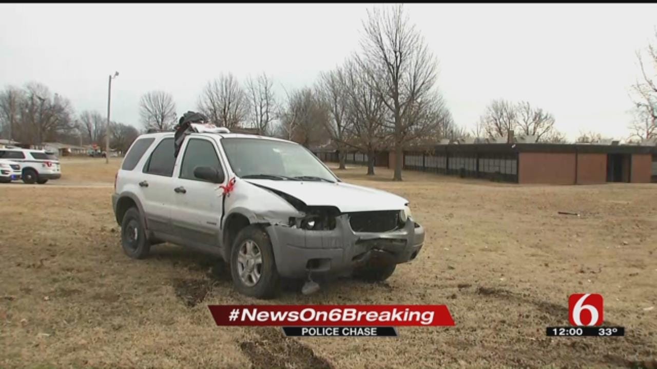 Deputies Search For Woman After Tulsa Pursuit, Crash