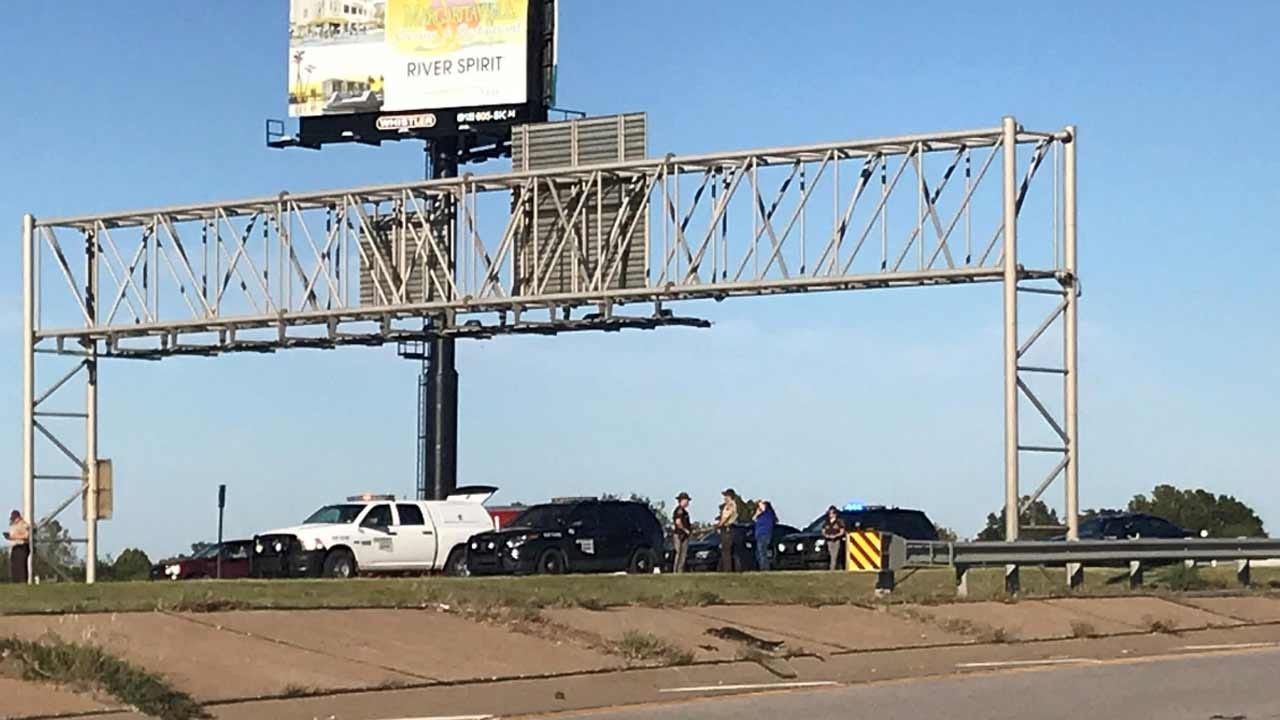 Fatal Collision Reported On I-44 In Tulsa