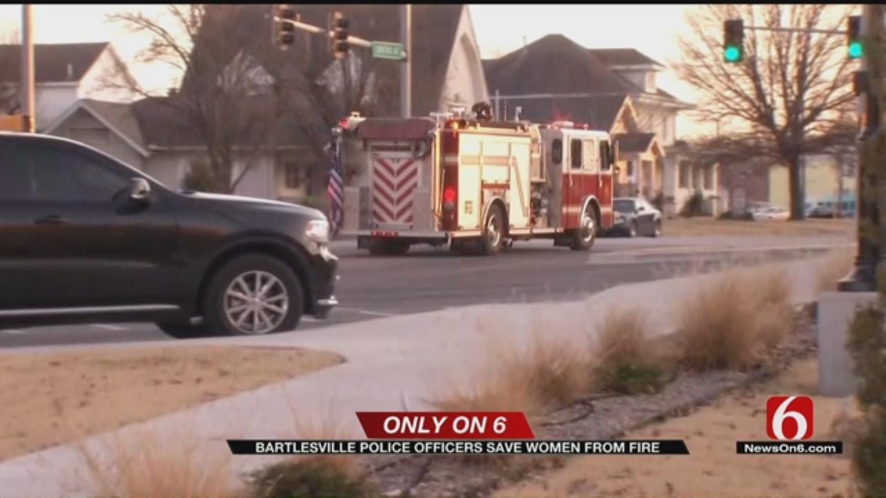 Bartlesville Police Officers Save Women From House Fire