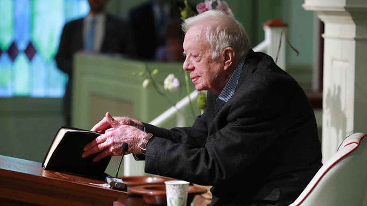 Jimmy Carter Teaches First Sunday School Class Since Hip Surgery