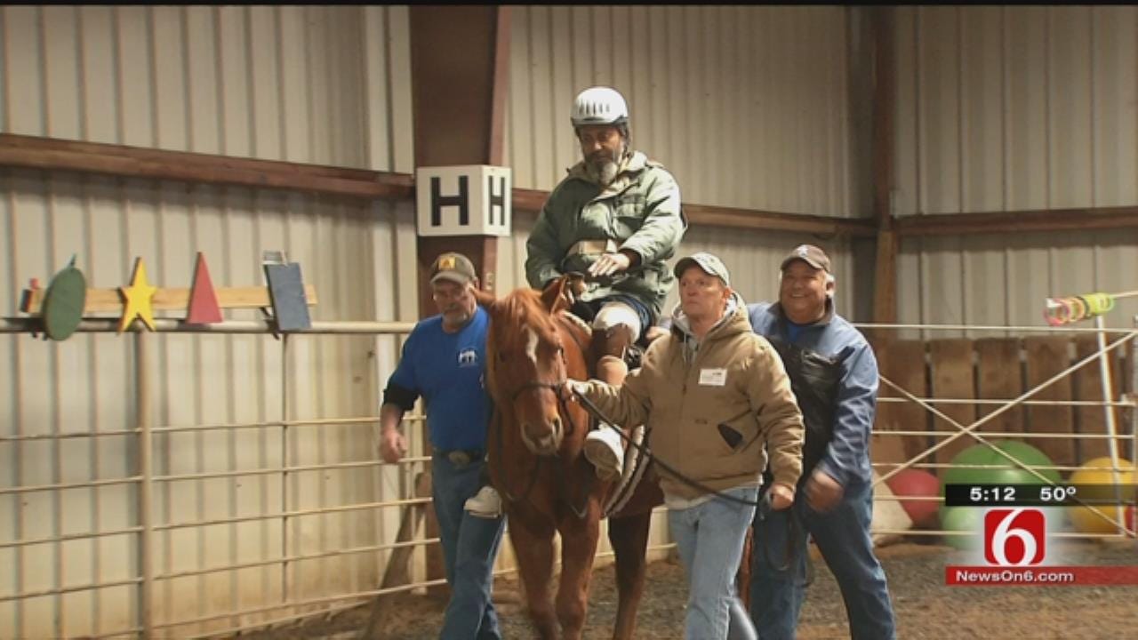 First Oklahoma Veterans Graduate From Therapeutic Riding Program