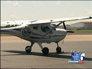 Pilot Flying Into Aviation History Stops In Tulsa