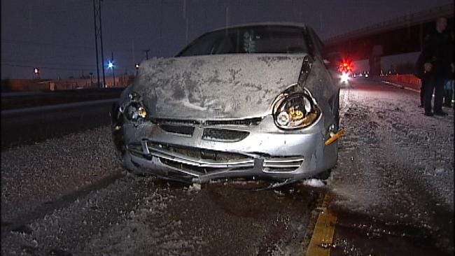 WEB EXTRA: Tulsa Police Work Weather Related Crash Early Thursday