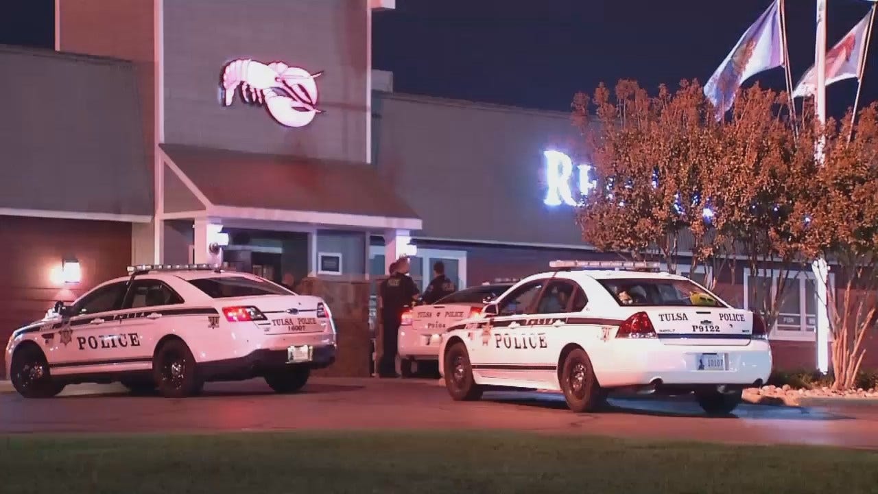WEB EXTRA: Tulsa Police Investigate Armed Robbery At Red Lobster